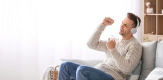 8 Proven Ways To Boost Your Mood When You’re Feeling Down Boost mood when feeling down
