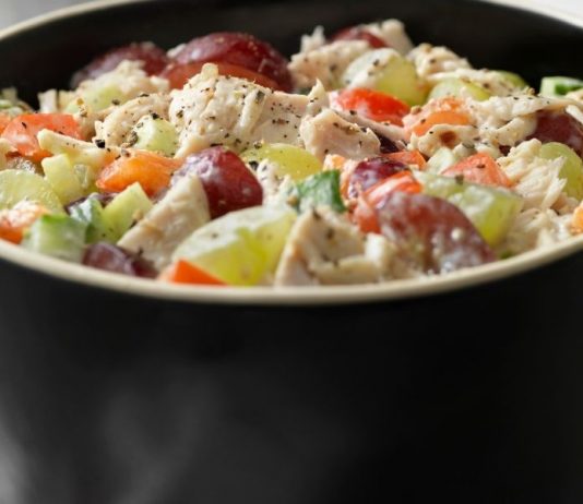 Healthy Recipes: Creamy Chicken Salad With Grapes